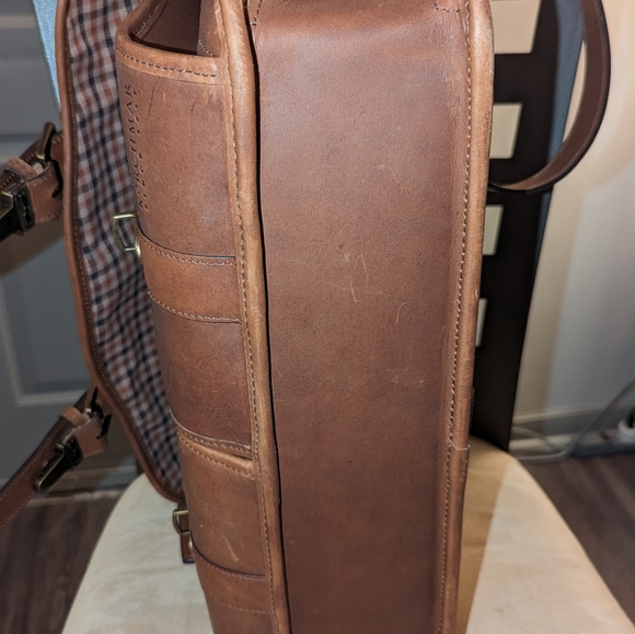Korchmar Garfield Leather Laptop Briefcase - Picture 5 of 15